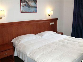 Pensión Palma Residences In 2*